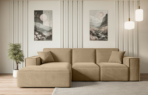 Bezug: Samt, Farbe: Beige - Kronos 35, Stellvariante: Ottomane Links, Stoffbeschreibung: KRONOS: Scheuerfester (50.000 Martindale-Zyklen), flauschiger Möbelstoff mit weicher Plüschoberfläche, lichtecht (5), reibecht (4-5), pillingarm (4). Gewicht 275 g/m2 ±5%., Materialzusammensetzung: 100% Polyseter, Pilling Resistenz: 5, Abriebfestigkeit: 5, Scheuerbeständigkeit: 50000 Martindale-Zyklen, Ausstattung: Kissen, Zimmer: Wohnzimmer, Tiefe: 169 cm, Breite: 266 cm, Höhe: 80 cm, Schlaffunktion: Ohne Schlaffunktion, Länge der Schlaffläche: Nicht zutreffend, Breite der Schlaffläche: Nicht zutreffend, Liegehöhe: Nicht zutreffend, Anzahl der Sitzflächen: 4, Sitzfüllung: Wellenfeder + HR35 und T30-Schaum, Anzahl der Rückenkissen: 3, Art der Rückenkissen: Rückenlehne - feste, Annzahl der Sitzkissen: 3, Anzahl der Zierkissen: 2, Tiefe der Armlehnen: 94 cm, Breite der Armlehnen: 25 cm, Höhe der Armlehnen: 56 cm, Breite der Ottomane: 109 cm, Tiefe der Ottomane: 143 cm, Tiefe der Sitzfläche: 65 cm, Sitzhöhe: 41 cm, Art des Stauraumes: Nicht zutreffend - 1