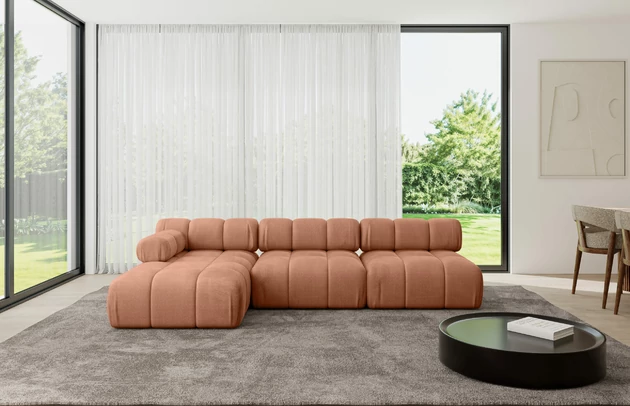 Bezug: Samt, Farbe: Apricot - Monolith 61, Stellvariante: Ottomane Links, Stoffbeschreibung: MONOLITH: Wasserabweisender und leicht zu reinigender Möbelstoff, scheuerfest (100.000 Martindale-Zyklen) lichtecht (5) und pillingarm (4-5), aus 100 % PES, Gewicht 330 g/m2 ±5 %, Materialzusammensetzung: 100% Polyseter, Pilling Resistenz: 4, Abriebfestigkeit: 5, Scheuerbeständigkeit: 100000 Martindale-Zyklen, Zimmer: Wohnzimmer, Tiefe: 160 cm, Breite: 285 cm, Höhe: 70 cm, Anzahl der Sitzflächen: 5, Sitzfüllung: Wellenfeder und T30-Schaum, Art der Rückenkissen: Rückenlehne - feste, Annzahl der Sitzkissen: 3, Breite der Ottomane: 95 cm, Tiefe der Ottomane: 160 cm, Tiefe der Sitzfläche: 65 cm, Sitzhöhe: 40 cm, Schlaffunktion: Ohne Schlaffunktion - 1