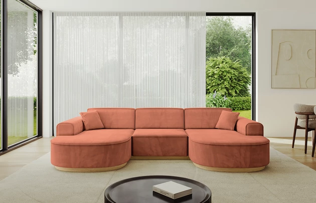 Bezug: Samt, Farbe: Apricot - Dream Velvet 202.07, Stellvariante: U-Form, Stoffbeschreibung: Polsterstoff Dream Velvet: Wasserabweisender und leicht zu reinigender Möbelstoff, scheuerfest (30.000 Martindale-Zyklen) lichtecht (6) und pillingarm (4-5), aus 100 % PES, Gewicht 360 g/m2 ±5 %, Materialzusammensetzung: 100% Polyseter, Pilling Resistenz: 4-5, Abriebfestigkeit: 5, Scheuerbeständigkeit: 30000 Martindale-Zyklen, Ausstattung: Kissen, Zimmer: Wohnzimmer, Tiefe: 171 cm, Breite: 295 cm, Höhe: 83 cm, Anzahl der Sitzflächen: 4, Sitzfüllung: Wellenfeder + HR35 und T30-Schaum, Art der Rückenkissen: Rückenlehne - feste, Annzahl der Sitzkissen: 3, Anzahl der Zierkissen: 2, Breite der Armlehnen: 20 cm, Höhe der Armlehnen: 58 cm, Breite der Ottomane: 109 cm, Tiefe der Ottomane: 151 cm, Tiefe der Sitzfläche: 62 cm, Sitzhöhe: 47 cm, Schlaffunktion: Ohne Schlaffunktion - 1