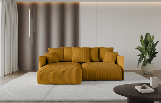 Bezug: Cord, Farbe: Senfgelb - Poso 42, Stellvariante: Ottomane Links, Stoffbeschreibung: POSO ist ein angenehm anzufühlender Velours mit Kordstruktur (35000 MartindaleZyklen) und leicht zu reinigender Möbellstoff, lichtecht (5) und pillingarm (5), Gewicht 380 g/m2 ±5%, Materialzusammensetzung: 90% Polyseter, 10% Nylon, Pilling Resistenz: 5, Abriebfestigkeit: 4, Scheuerbeständigkeit: 30000 Martindale-Zyklen, Ausstattung: Kissen, Zimmer: Wohnzimmer, Tiefe: 177 cm, Breite: 216 cm, Höhe: 72 cm, Länge der Schlaffläche: 202 cm, Breite der Schlaffläche: 158-cm, Liegehöhe: 42 cm, Anzahl der Sitzflächen: 4, Sitzfüllung: Wellenfeder + HR35 und T30-Schaum, Anzahl der Rückenkissen: 5, Art der Rückenkissen: Rückenkissen, Annzahl der Sitzkissen: 2, Anzahl der Zierkissen: 2, Tiefe der Armlehnen: 123 cm, Breite der Armlehnen: 7 cm, Höhe der Armlehnen: 60 cm, Breite der Ottomane: 101 cm, Tiefe der Ottomane: 158 cm, Tiefe der Sitzfläche: 114 cm, Sitzhöhe: 42 cm, Art des Stauraumes: Innenfach geschlossen, Material der Füße: Kunststoff, Höhe der Füße: 5 cm, Farbe der Füße: Schwarz - 1