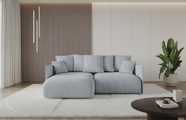 Bezug: Samt, Farbe: Grau - Dream Velvet 202.17, Stellvariante: Ottomane Links, Stoffbeschreibung: Polsterstoff Dream Velvet: Wasserabweisender und leicht zu reinigender Möbelstoff, scheuerfest (30.000 Martindale-Zyklen) lichtecht (6) und pillingarm (4-5), aus 100 % PES, Gewicht 360 g/m2 ±5 %, Materialzusammensetzung: 100% Polyseter, Pilling Resistenz: 4, Abriebfestigkeit: 4, Scheuerbeständigkeit: 100000 Martindale-Zyklen, Ausstattung: Kissen, Zimmer: Wohnzimmer, Tiefe: 177 cm, Breite: 216 cm, Höhe: 72 cm, Länge der Schlaffläche: 202 cm, Breite der Schlaffläche: 158 cm, Liegehöhe: 42 cm, Anzahl der Sitzflächen: 4, Anzahl der Rückenkissen: 5, Art der Rückenkissen: Rückenkissen, Annzahl der Sitzkissen: 2, Anzahl der Zierkissen: 2, Tiefe der Armlehnen: 123 cm, Breite der Armlehnen: 7 cm, Höhe der Armlehnen: 60 cm, Breite der Ottomane: 101 cm, Tiefe der Ottomane: 158 cm, Tiefe der Sitzfläche: 114 cm, Sitzhöhe: 42 cm, Art des Stauraumes: Innenfach geschlossen, Material der Füße: Kunststoff, Höhe der Füße: 5 cm, Farbe der Füße: Schwarz, Schlaffunktion: Mit Schlaffunktion - 1