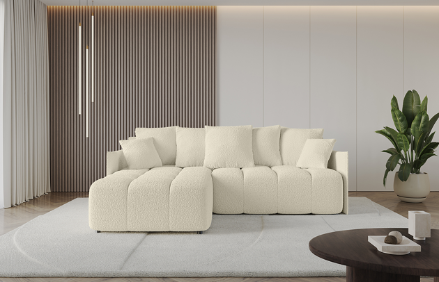 Bezug: Bouclé, Farbe: Beige - Quelle 02, Stellvariante: Ottomane Links, Stoffbeschreibung: Polsterstoff Quelle: hochwertiger Bouclé Stoff, strapazierfähig, atmungsaktiv und pflegeleicht. (80.000 Martindale-Zyklen) 100 % PES, pillingarm(4-5), Gewicht 315 g/m² ±5 %, Materialzusammensetzung: 100% Polyseter, Pilling Resistenz: 5, Abriebfestigkeit: 5, Scheuerbeständigkeit: 80000 Martindale-Zyklen, Ausstattung: Kissen, Zimmer: Wohnzimmer, Tiefe: 189 cm, Breite: 251 cm, Höhe: 68 cm, Länge der Schlaffläche: 237 cm, Breite der Schlaffläche: 159-cm, Liegehöhe: 45 cm, Anzahl der Sitzflächen: 4, Sitzfüllung: Wellenfeder + HR35 und T30-Schaum, Anzahl der Rückenkissen: 5, Art der Rückenkissen: Rückenkissen, Annzahl der Sitzkissen: 2, Anzahl der Zierkissen: 2, Tiefe der Armlehnen: 104 cm, Breite der Armlehnen: 7 cm, Höhe der Armlehnen: 63 cm, Breite der Ottomane: 104 cm, Tiefe der Ottomane: 173 cm, Tiefe der Sitzfläche: 88 cm, Sitzhöhe: 45 cm, Art des Stauraumes: Innenfach geschlossen - 1