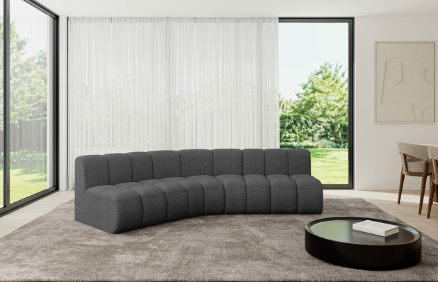 Bezug: Bouclé, Farbe: Grau - Quelle 92, Stellvariante: Abgerundete Ecke, Stoffbeschreibung: Polsterstoff Quelle: hochwertiger Bouclé Stoff, strapazierfähig, atmungsaktiv und pflegeleicht. (80.000 Martindale-Zyklen) 100 % PES, pillingarm(4-5), Gewicht 315 g/m² ±5 %, Materialzusammensetzung: 100% Polyseter, Pilling Resistenz: 5, Abriebfestigkeit: 5, Scheuerbeständigkeit: 80000 Martindale-Zyklen, Zimmer: Wohnzimmer, Tiefe: 174 cm, Breite: 290 cm, Höhe: 70 cm, Anzahl der Sitzflächen: 5, Sitzfüllung: Wellenfeder, Art der Rückenkissen: Rückenlehne - feste, Tiefe der Sitzfläche: 62 cm, Sitzhöhe: 40 cm, Schlaffunktion: Ohne Schlaffunktion - 1