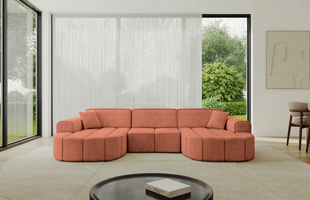 Bezug: Samt, Farbe: Apricot - Dream Velvet 202.07, Stellvariante: U-Form, Stoffbeschreibung: Polsterstoff Dream Velvet: Wasserabweisender und leicht zu reinigender Möbelstoff, scheuerfest (30.000 Martindale-Zyklen) lichtecht (6) und pillingarm (4-5), aus 100 % PES, Gewicht 360 g/m2 ±5 %, Materialzusammensetzung: 100% Polyseter, Pilling Resistenz: 4-5, Abriebfestigkeit: 5, Scheuerbeständigkeit: 30000 Martindale-Zyklen, Ausstattung: Kissen, Zimmer: Wohnzimmer, Tiefe: 173 cm, Breite: 315 cm, Höhe: 79,5 cm, Anzahl der Sitzflächen: 4, Sitzfüllung: Wellenfeder + HR35 und T30-Schaum, Art der Rückenkissen: Rückenlehne - feste, Annzahl der Sitzkissen: 3, Anzahl der Zierkissen: 2, Breite der Armlehnen: 28 cm, Höhe der Armlehnen: 58 cm, Breite der Ottomane: 115 cm, Tiefe der Ottomane: 151 cm, Tiefe der Sitzfläche: 62 cm, Sitzhöhe: 43,5 cm, Schlaffunktion: Ohne Schlaffunktion - 1