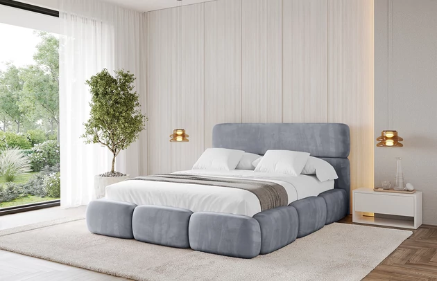 Bezug: Samt, Farbe: Grau - Casablanca 2314, Stoffbeschreibung: Polsterstoff Casablanca: „Pet-friendly“, leicht zu reinigen (CleanBOO+), wasserabweisend mit Lotuseffekt, scheuerfest (45.000 Martindale- Zyklen), Gewicht 310g/m2 ±5 %, Zimmer: Schlafzimmer, Länge: 224 cm, Breite: 228 cm, Höhe: 110 cm, Größe: 200x200 cm, Länge der Schlaffläche: 200 cm, Breite der Schlaffläche: 200 cm, Liegehöhe: 48 cm, Matratze: Mit H3 / H4 Taschenfederkern Matratze, Höhe der Matratze: 25 cm, Matratzentyp: Taschenfederkernmatratze, Bettkasten: Ja, Anzahl der Bettkasten: 1, Höhe der Bettkasten: 33 cm, Höhe des Kopfteils: 110 cm, Dicke des Kopfteils: 12 cm, Gepolsterte Rückseite: Nein - 1